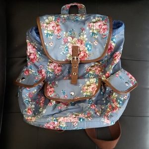 Xhiliration Small Floral Backpack